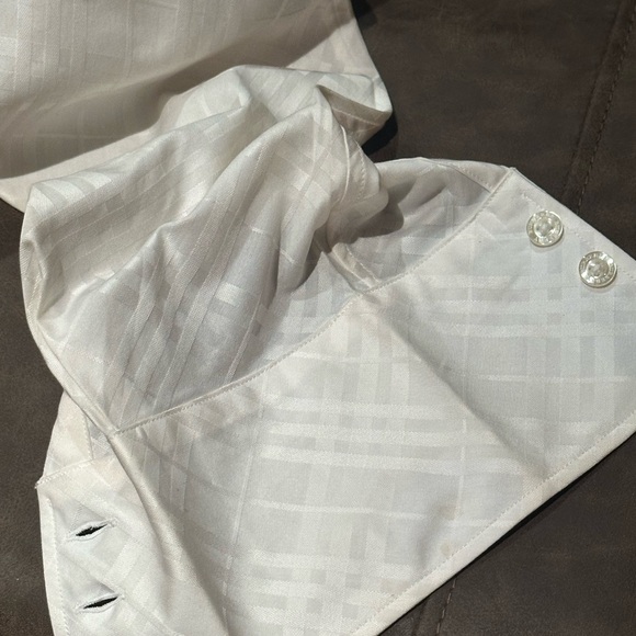 Burberry
Basic Button-Down Blouse - Picture 12 of 15